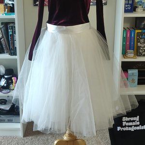 Space 46 | White Tulle Skirt